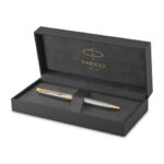 Ручка шариковая PARKER "Sonnet Core Stainless Steel GT", корпус серебро, позолота, черная, 1931507 — арт. SAMSON-142363